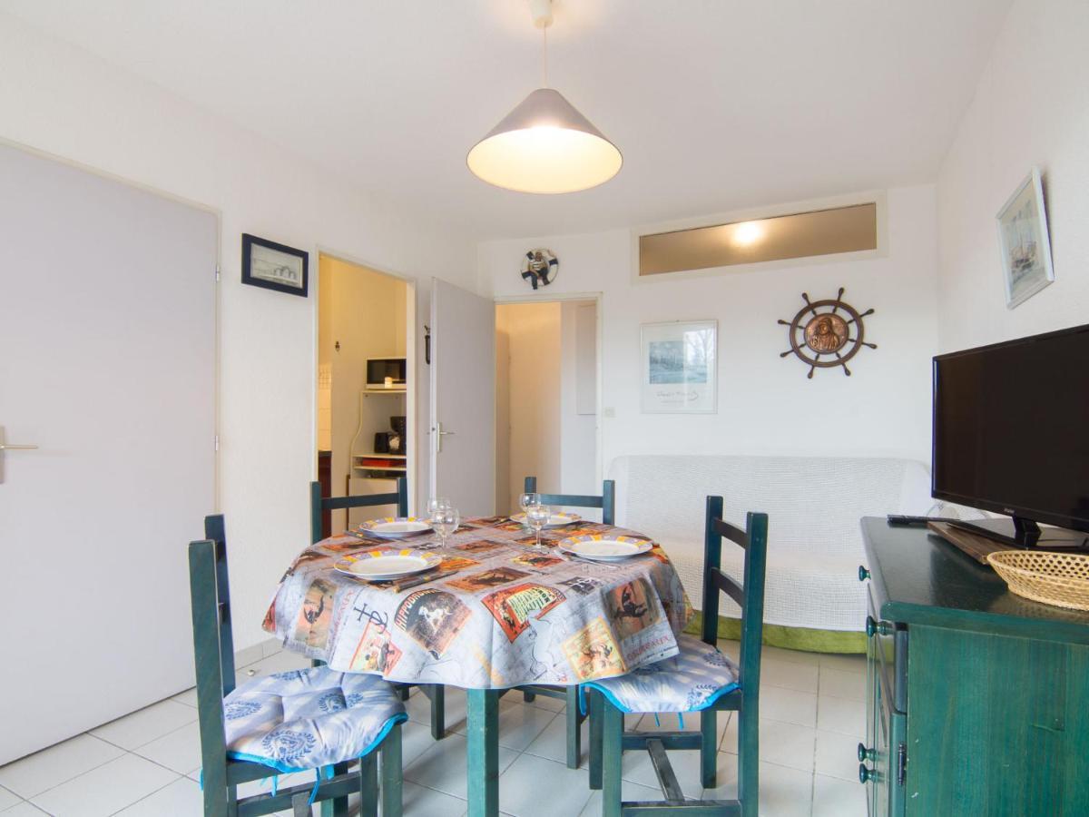 Apartment Les Rives Du Lac-6 By Interhome Le Grau-du-Roi Esterno foto